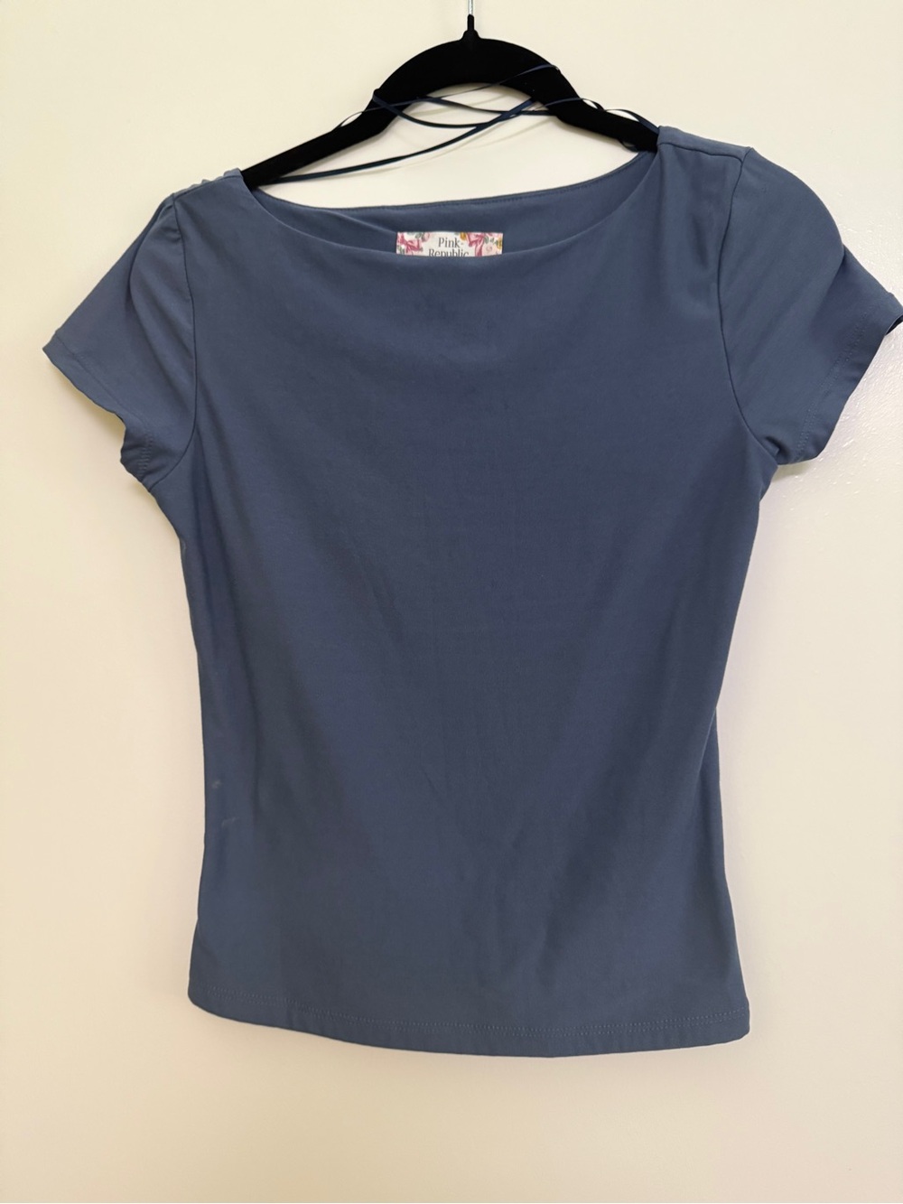 Pink Republic Slate Blue Scoop Neck Short Sleeve Top